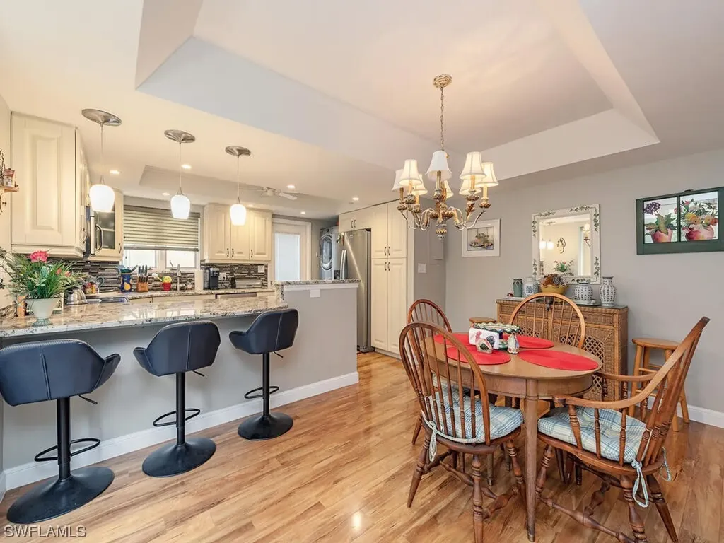418 Meadowlark Lane Naples FL 34105