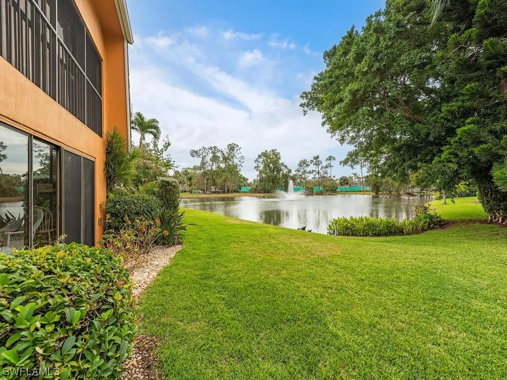 418 Meadowlark Lane Naples FL 34105