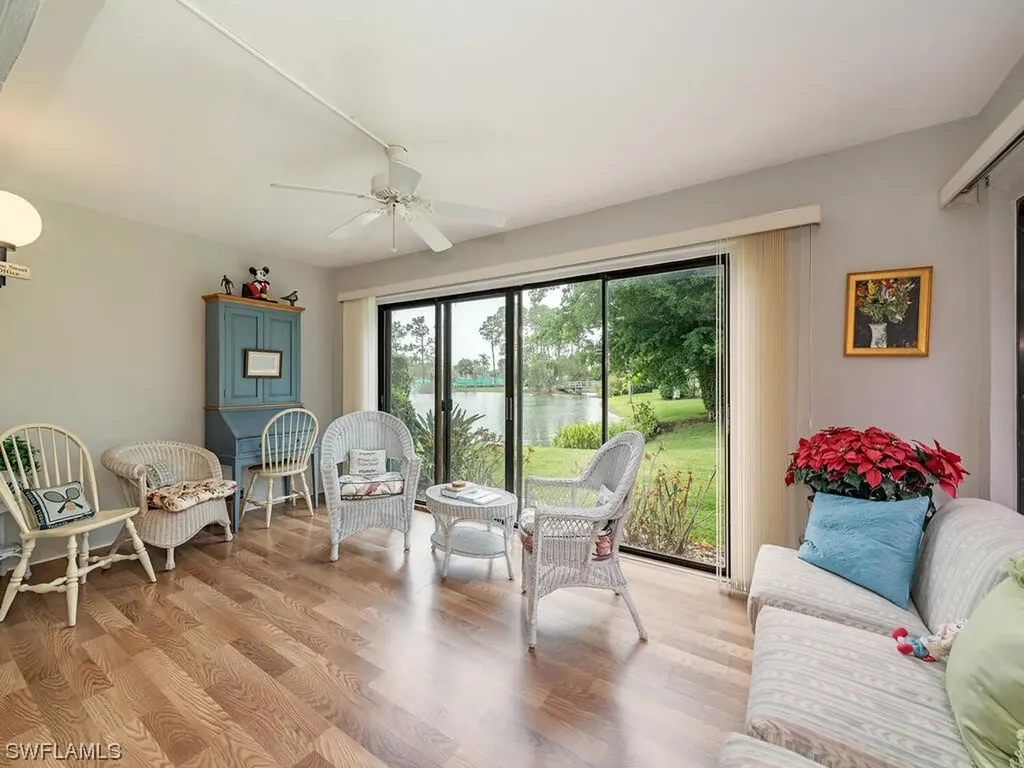 418 Meadowlark Lane Naples FL 34105