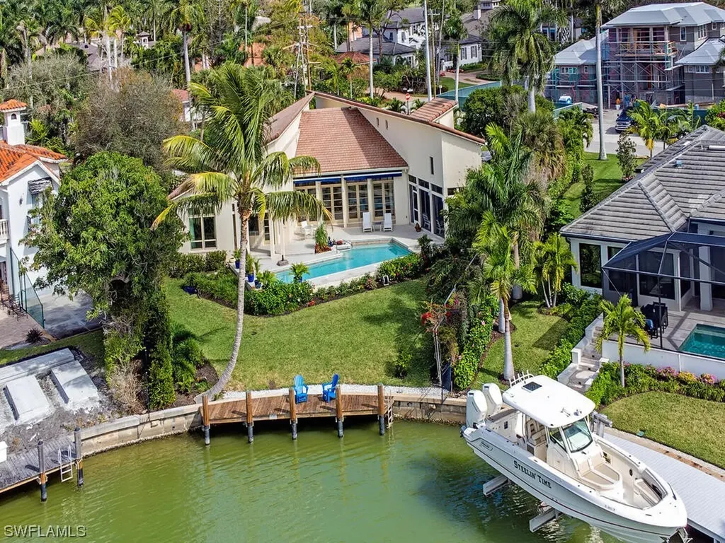 2397 Beacon Lane Naples FL 34103
