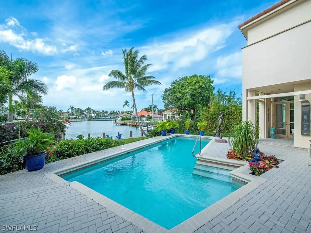 2397 Beacon Lane Naples FL 34103