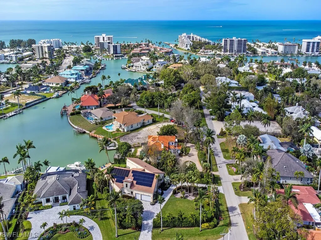 2397 Beacon Lane Naples FL 34103