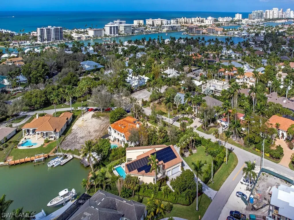 2397 Beacon Lane Naples FL 34103