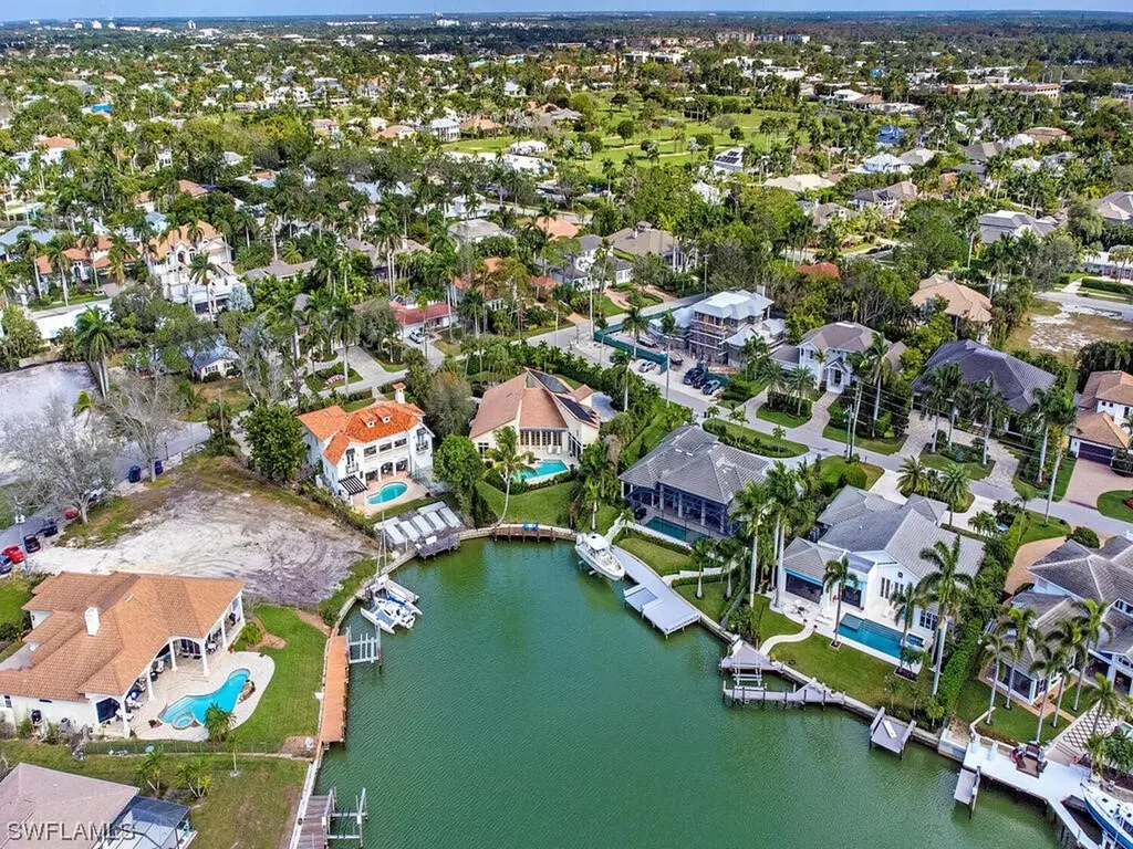 2397 Beacon Lane Naples FL 34103