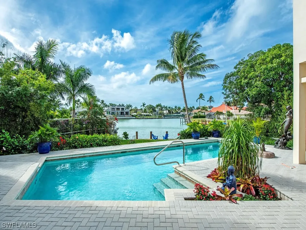2397 Beacon Lane Naples FL 34103
