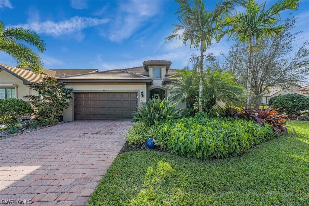 7267 Live Oak Drive Naples FL 34114