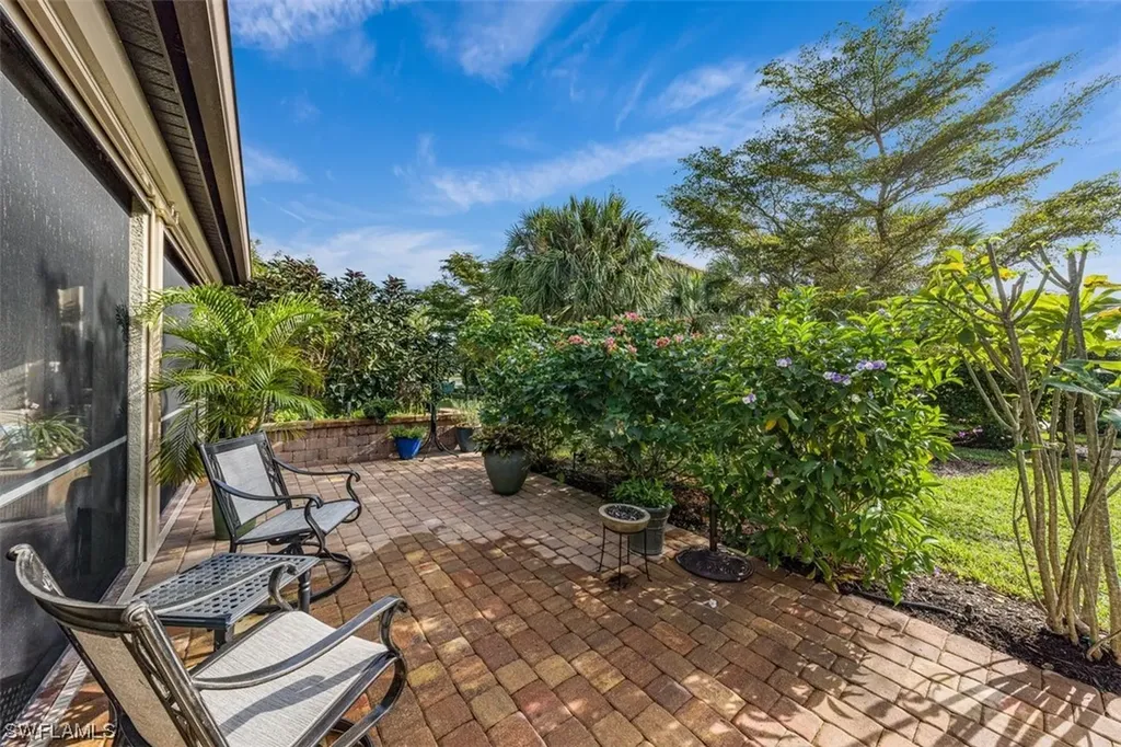 7267 Live Oak Drive Naples FL 34114