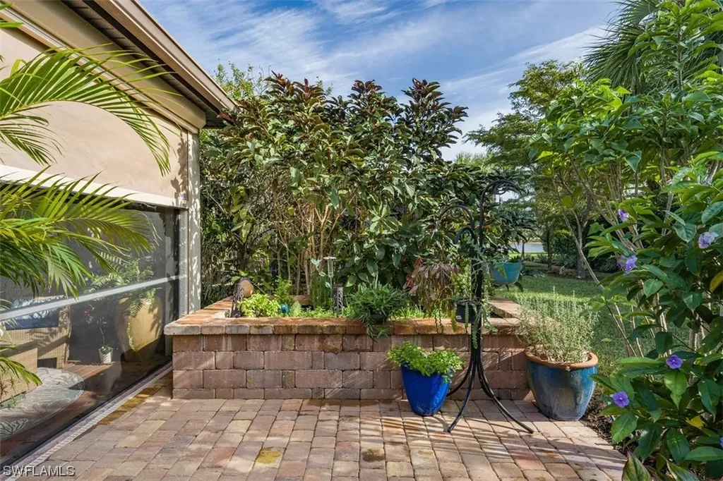 7267 Live Oak Drive Naples FL 34114