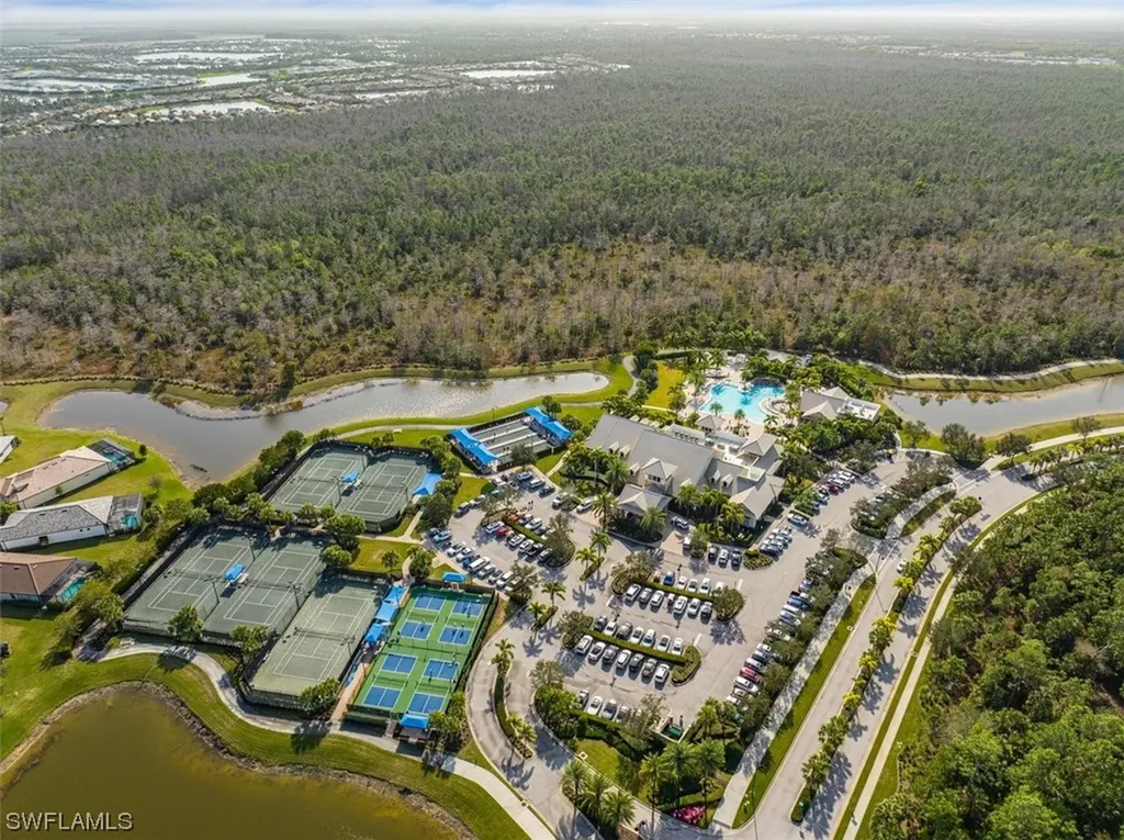 7267 Live Oak Drive Naples FL 34114