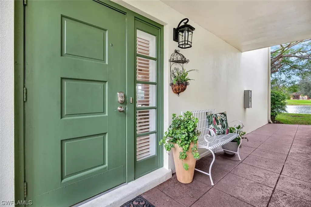 Naples FL, 121 Bob O Link Way, Unit 121-A