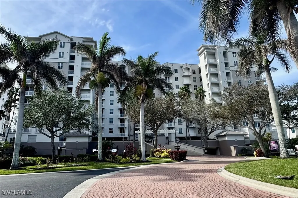 14200 Royal Harbour Court Fort Myers FL 33908