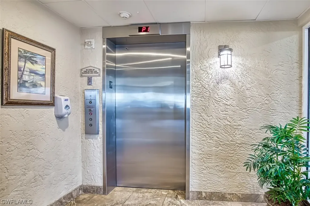 14200 Royal Harbour Court Fort Myers FL 33908