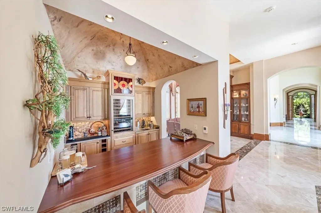4473 Wayside Drive Naples FL 34119