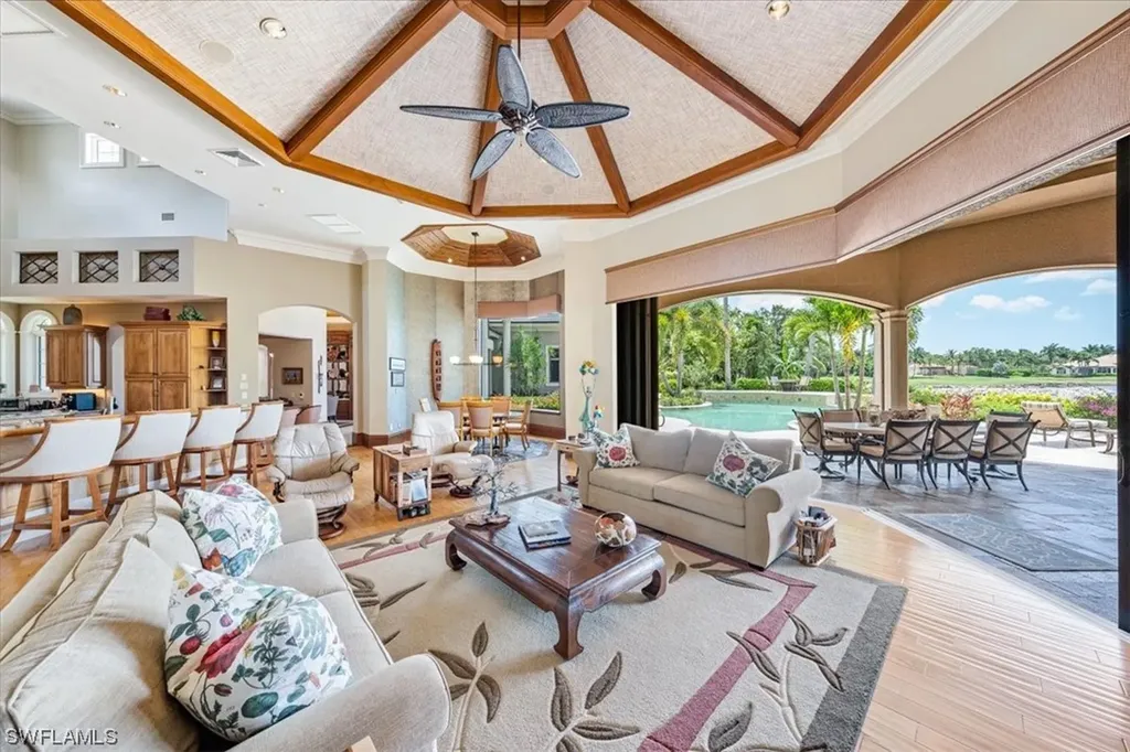 4473 Wayside Drive Naples FL 34119