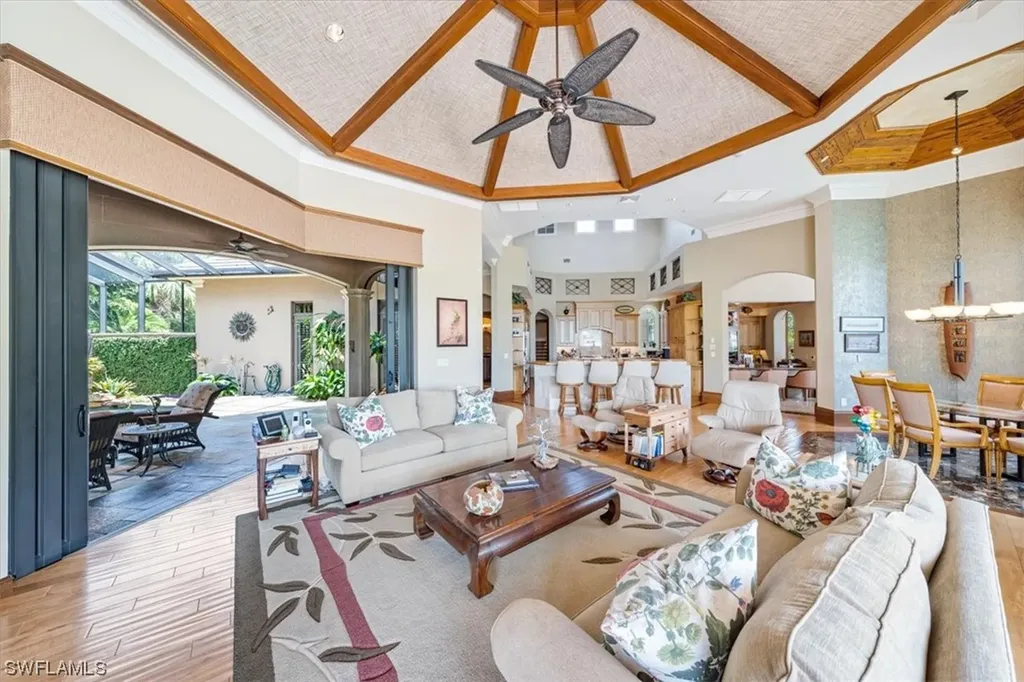 4473 Wayside Drive Naples FL 34119