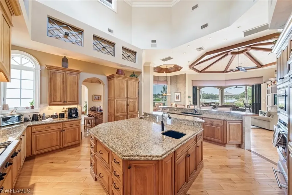 4473 Wayside Drive Naples FL 34119