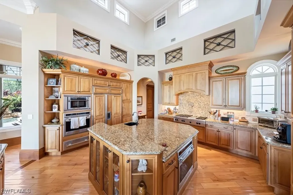 4473 Wayside Drive Naples FL 34119