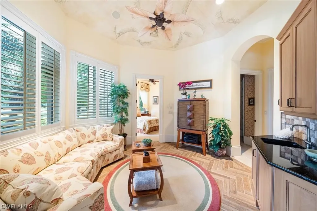 4473 Wayside Drive Naples FL 34119