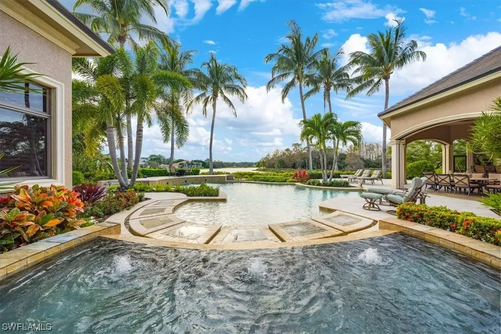 4473 Wayside Drive Naples FL 34119