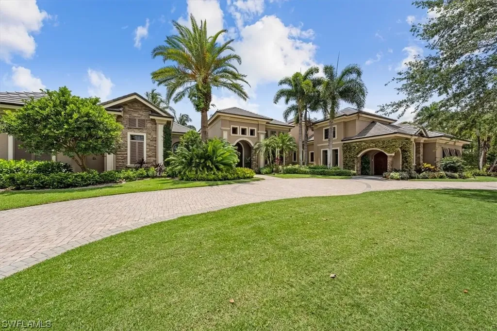 4473 Wayside Drive Naples FL 34119