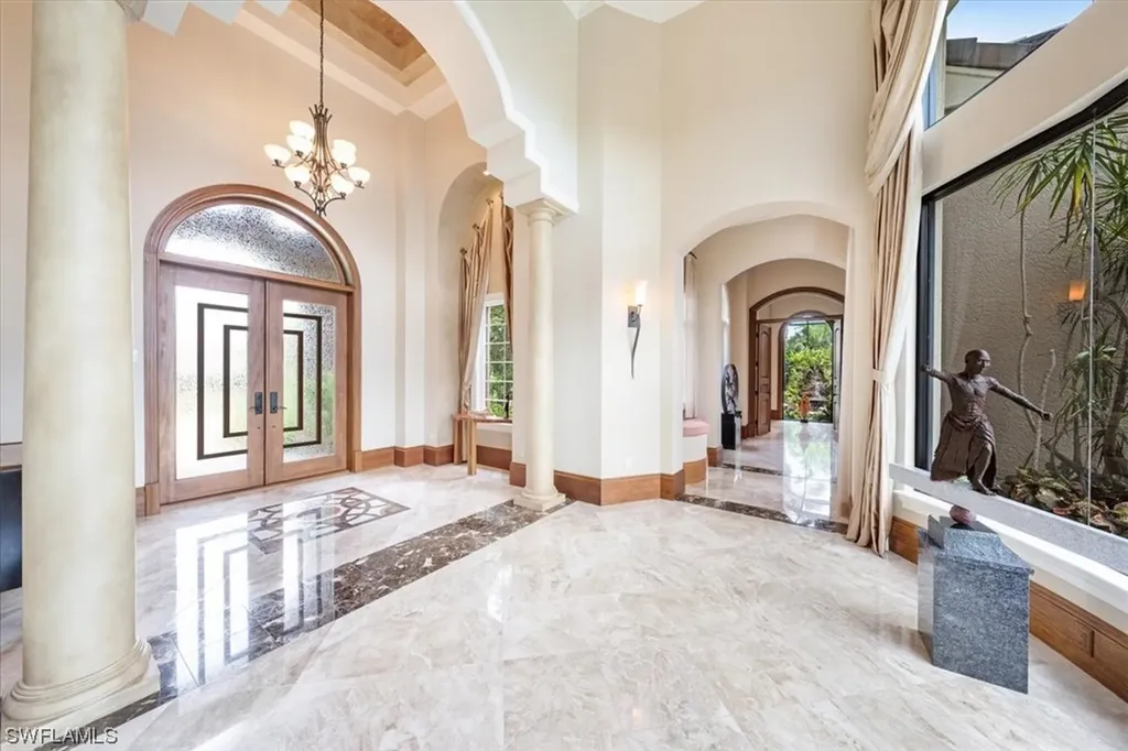 4473 Wayside Drive Naples FL 34119