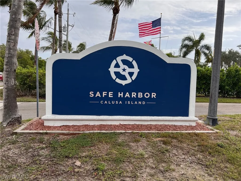 385 Angler Drive Goodland FL 34140