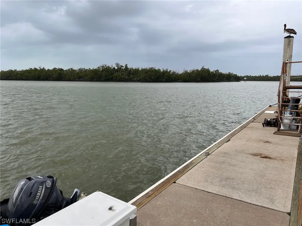 385 Angler Drive Goodland FL 34140