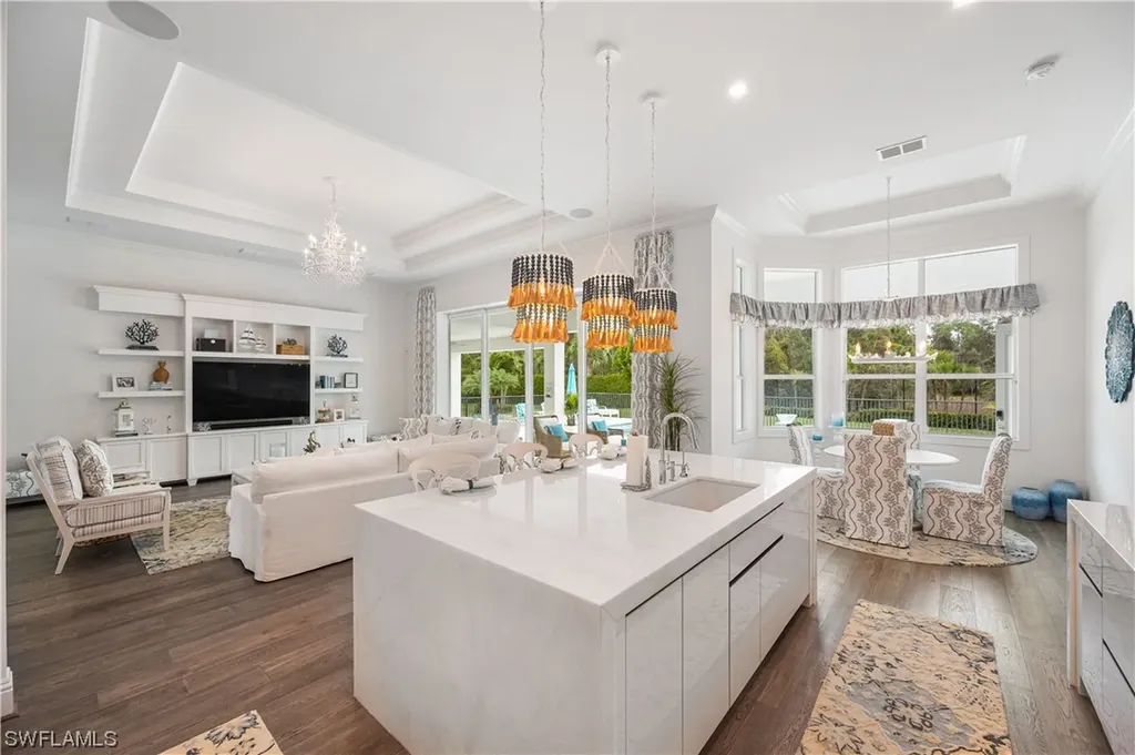 8955 Redonda Drive Naples FL 34114