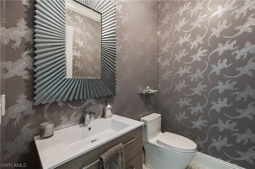 8955 Redonda Drive Naples FL 34114