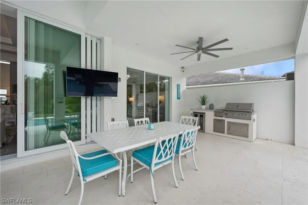 8955 Redonda Drive Naples FL 34114