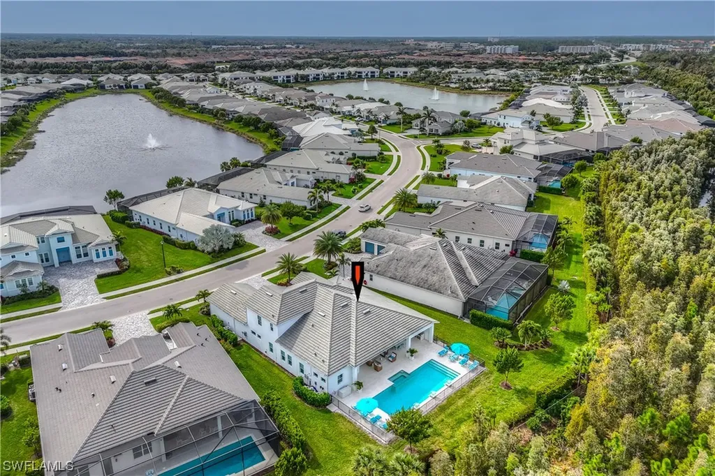 8955 Redonda Drive Naples FL 34114