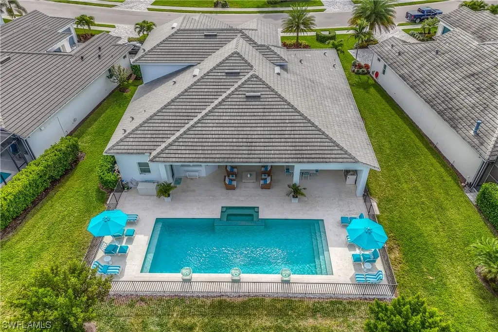 8955 Redonda Drive Naples FL 34114
