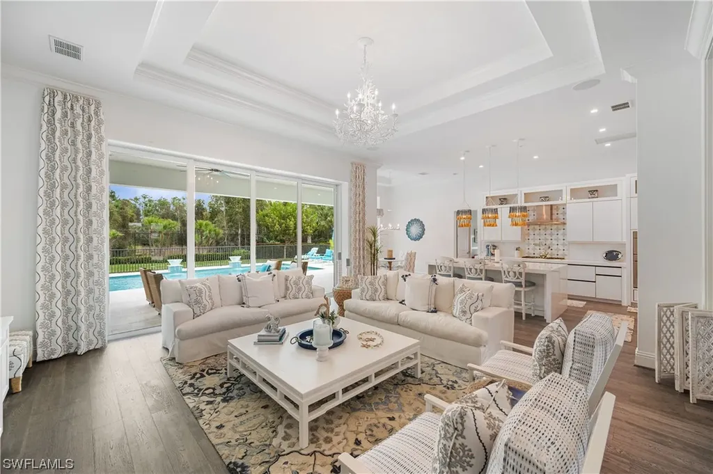 8955 Redonda Drive Naples FL 34114