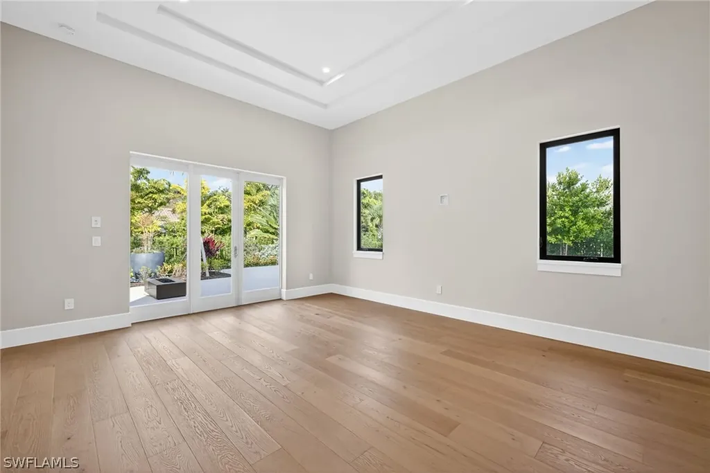 2055 Cambridge Park Drive Naples FL 34109