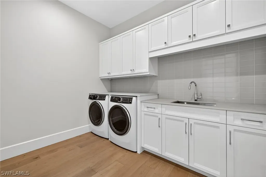 2055 Cambridge Park Drive Naples FL 34109