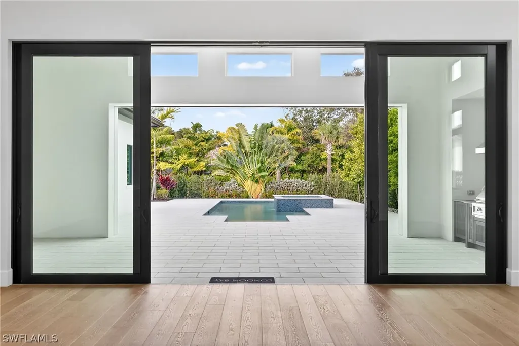 2055 Cambridge Park Drive Naples FL 34109