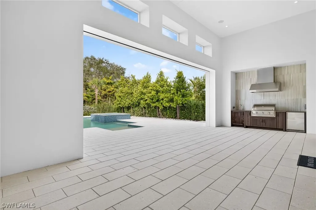2055 Cambridge Park Drive Naples FL 34109