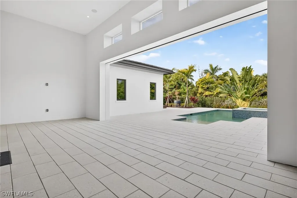 2055 Cambridge Park Drive Naples FL 34109