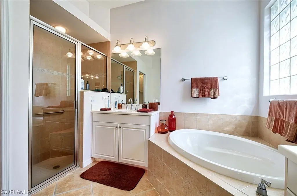 3645 Grand Cypress Drive Naples FL 34119