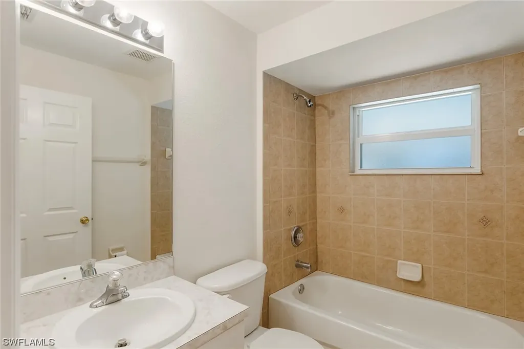 1108 NE 15th Street Cape Coral FL 33909