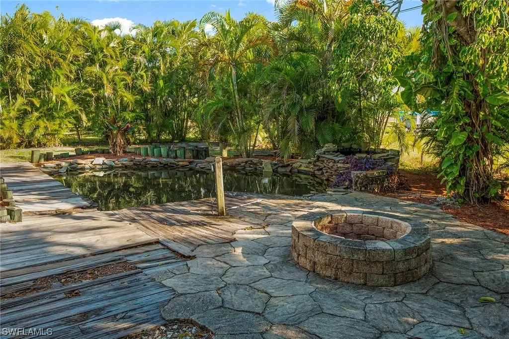 1108 NE 15th Street Cape Coral FL 33909