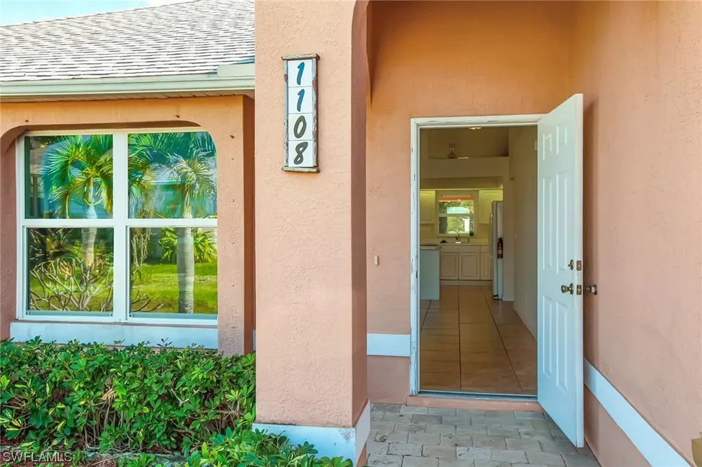 1108 NE 15th Street Cape Coral FL 33909