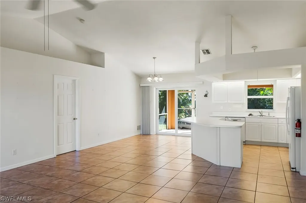 1108 NE 15th Street Cape Coral FL 33909
