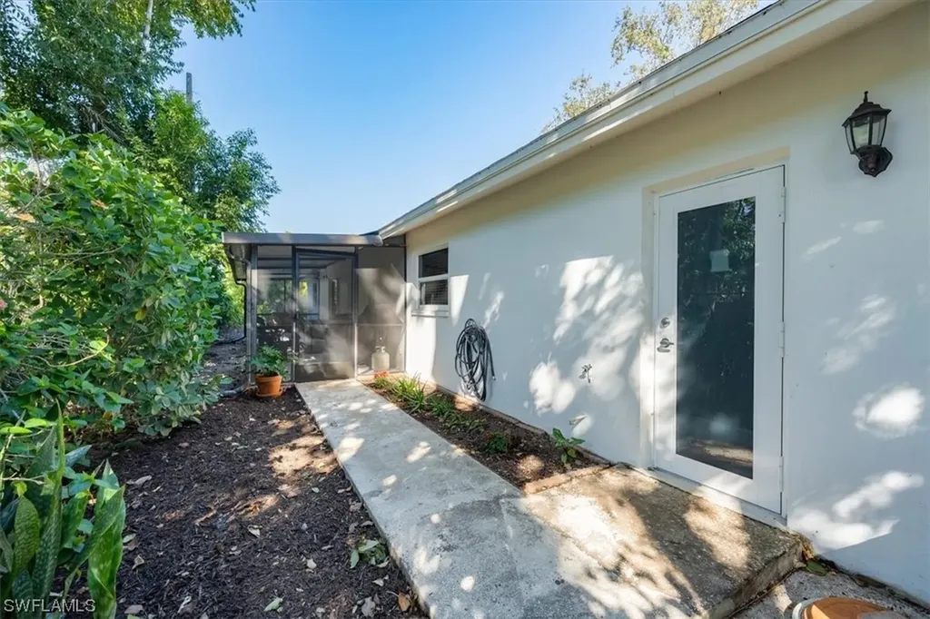 24 Crooked Lane Naples FL 34112