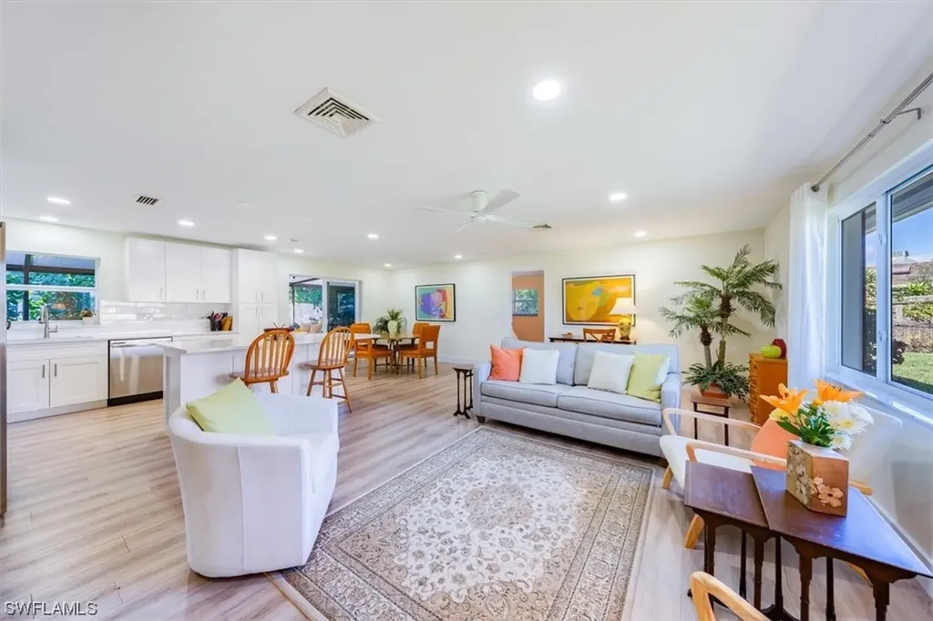24 Crooked Lane Naples FL 34112
