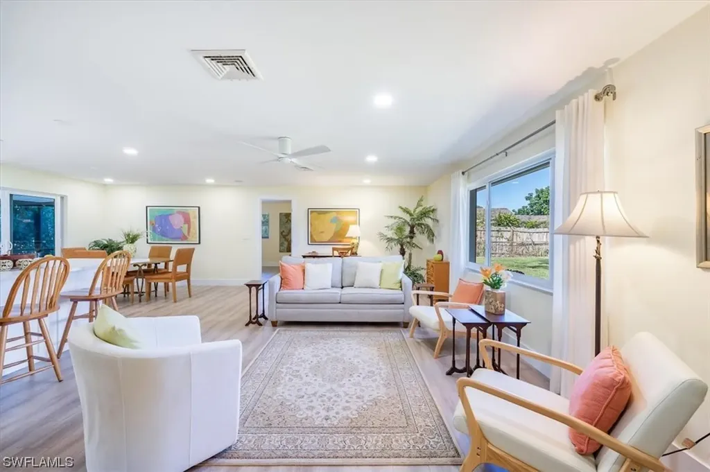 24 Crooked Lane Naples FL 34112
