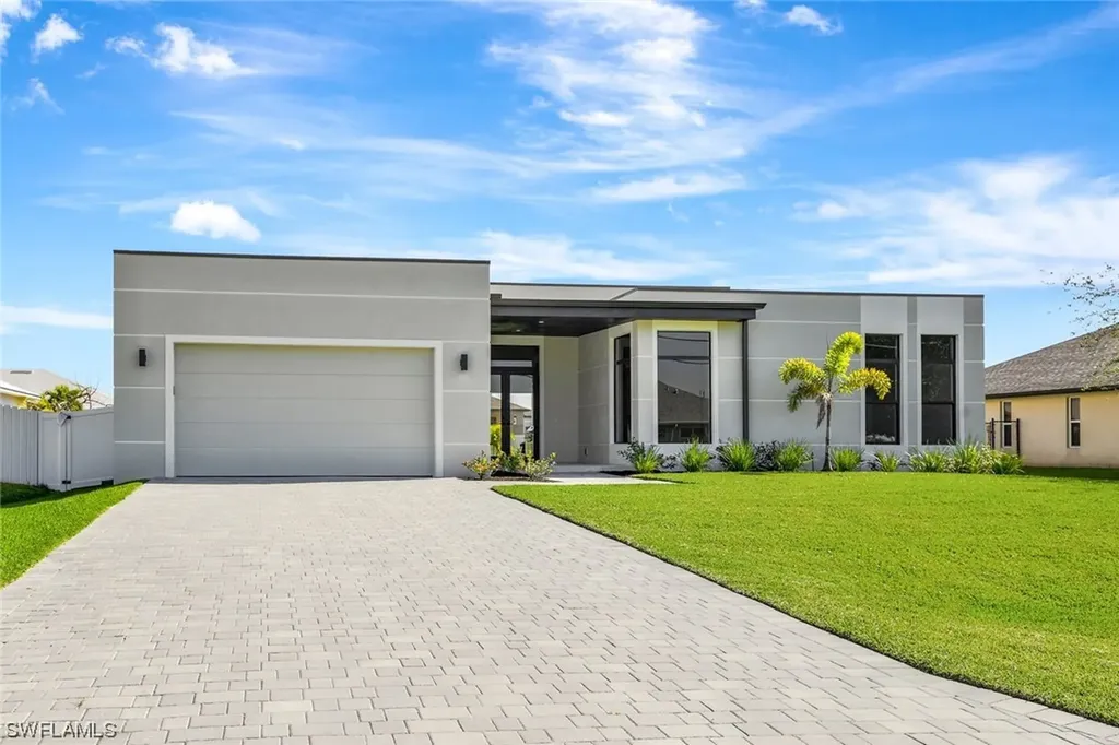 121 NW 36th Avenue Cape Coral FL 33993