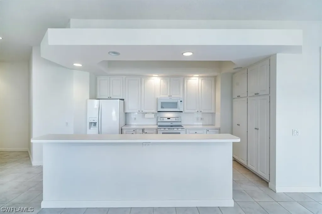 4708 Rio Poco Court Naples FL 34109