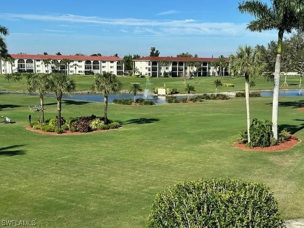 45 High Point Circle S Naples FL 34103