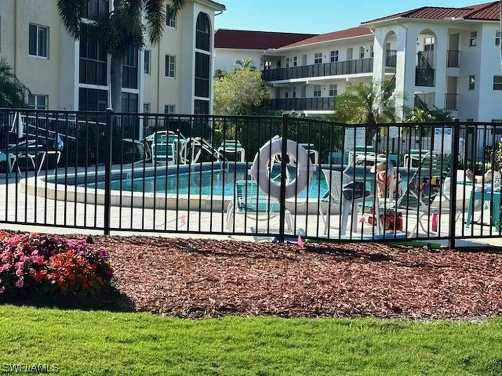 45 High Point Circle S Naples FL 34103